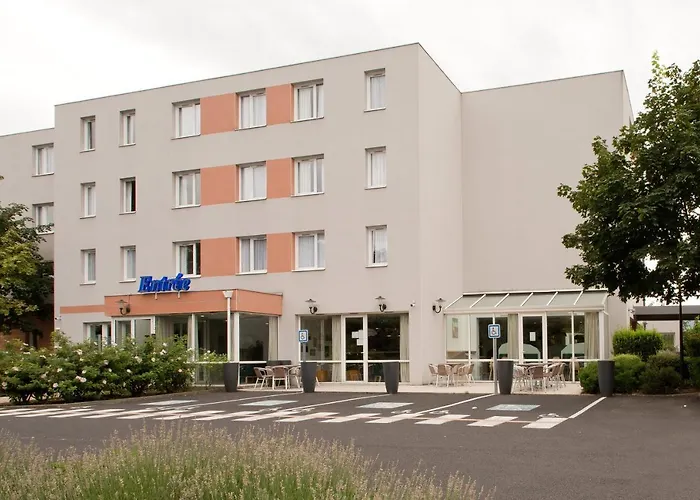 Kyriad Clermont-Ferrand-Sud - La Pardieu